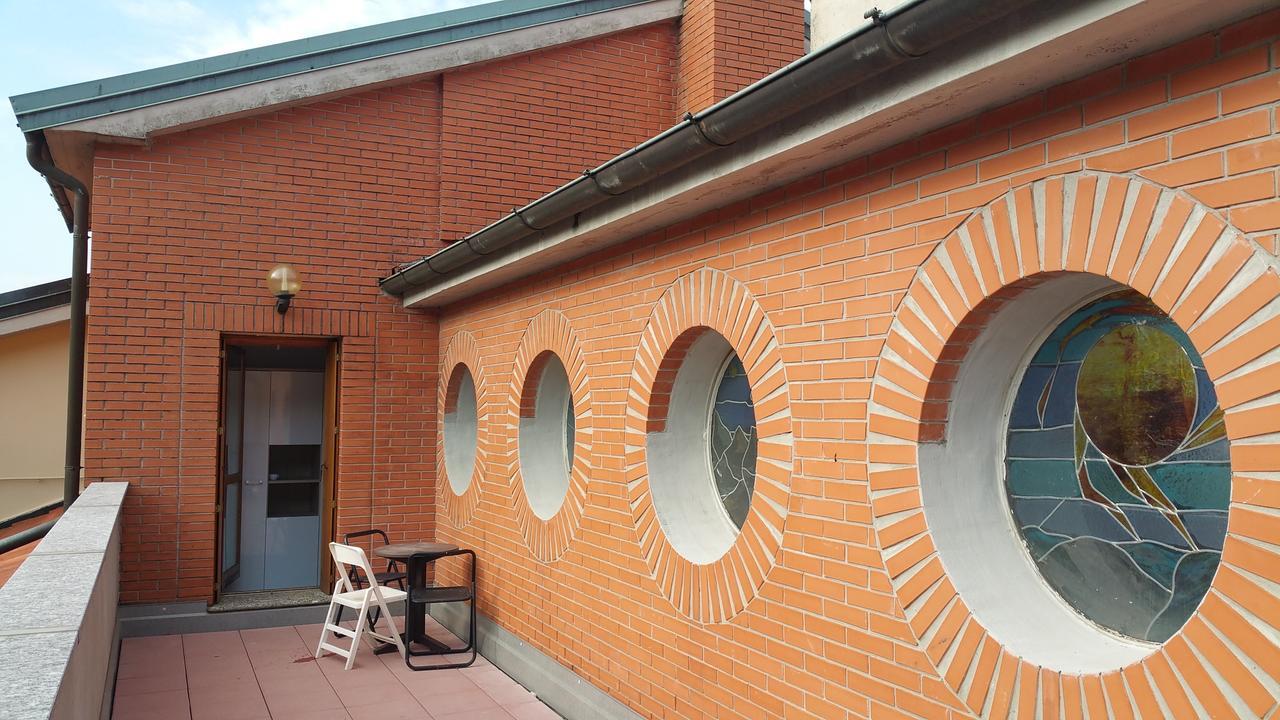 Ostello Casa Emmaus Maccagno Luaran gambar
